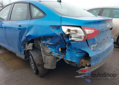 2012 Ford Focus Se z USA, uszkodzony, nr VIN 1FAHP3F29CL474563